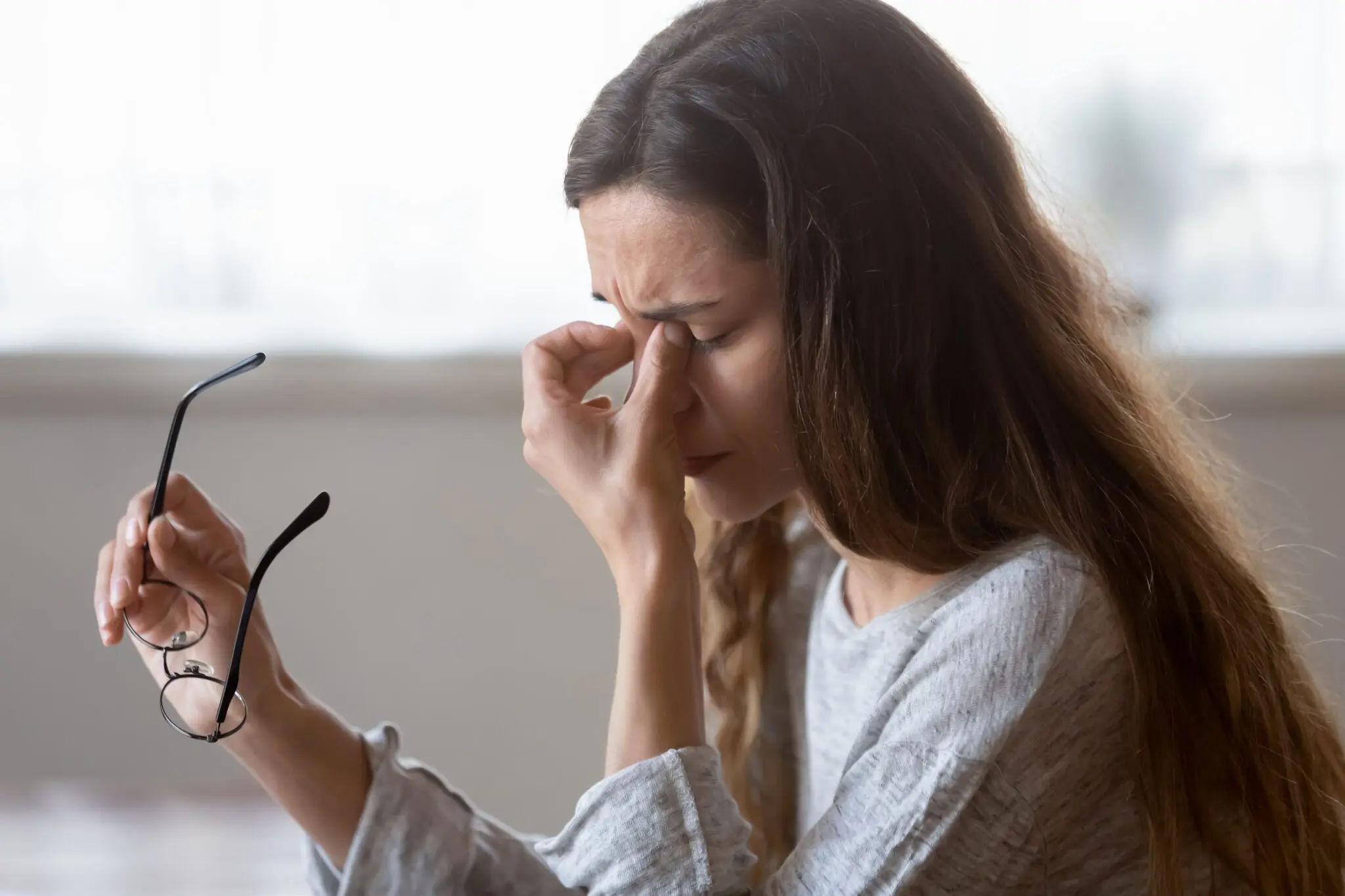 person dealing with dry eyes