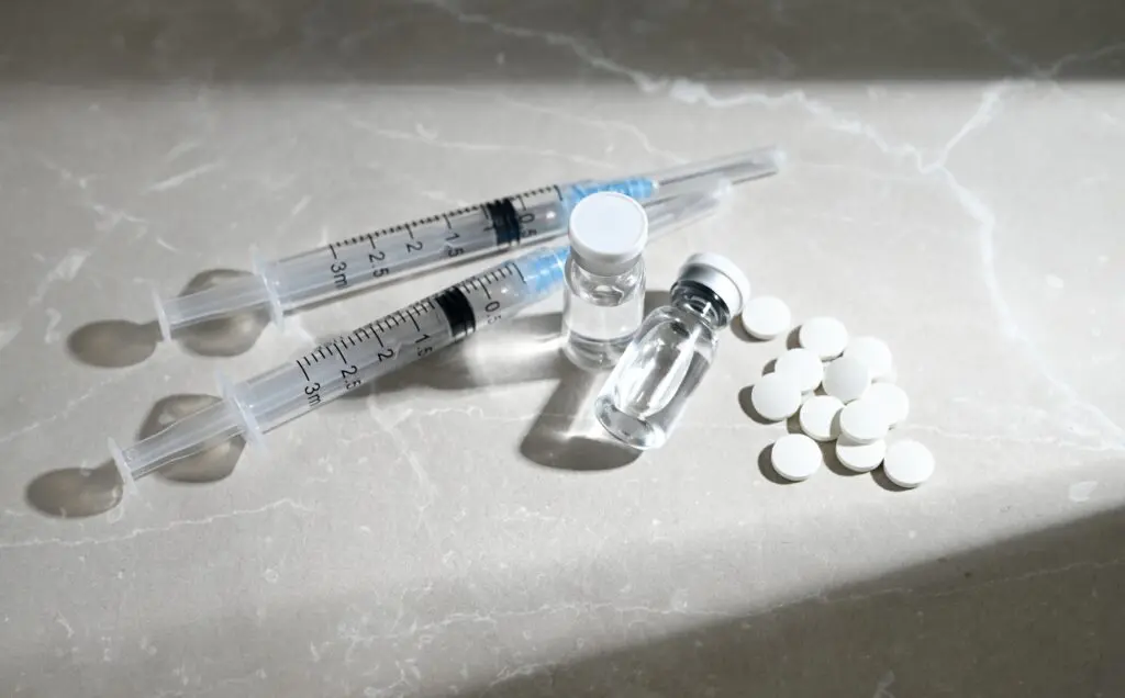 Fourth Texas Pharmacy Recalls Glutathione Injections Following Reports of Serious Reactions, glutothione vials