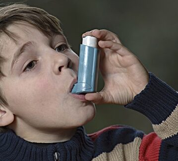 Popular Combination Asthma Inhalers Found Safe for Children