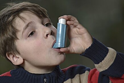 Popular Combination Asthma Inhalers Found Safe for Children