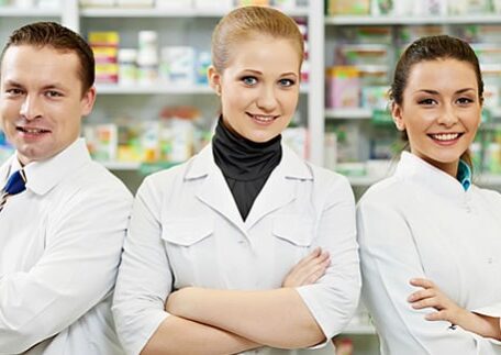 10 Reasons to Love Pharmacists!