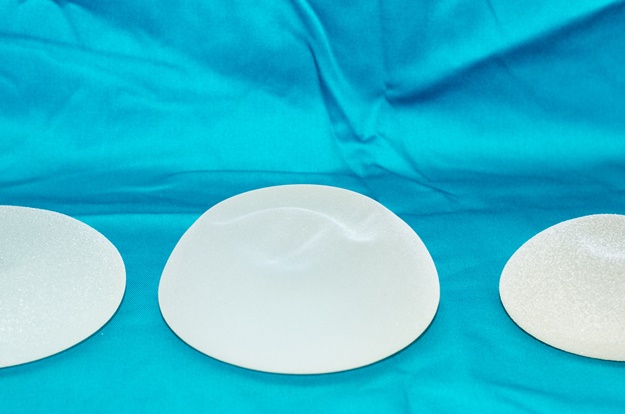 Study Questions Safety of Silicone Breast Implants; FDA Disputes Findings
