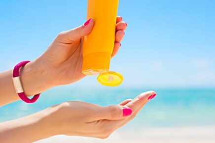 Pressure Building on FDA For More Rigorous Sunscreen Testing