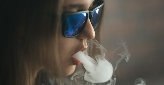 FDA Looking Into New Concern With E-Cigs: Seizures