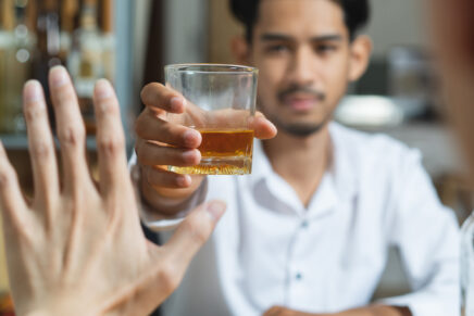 Trying to cut back on alcohol? Here's what works